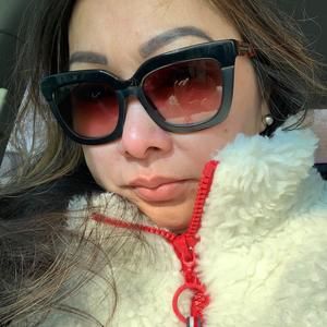 Meet your Posher, Bella